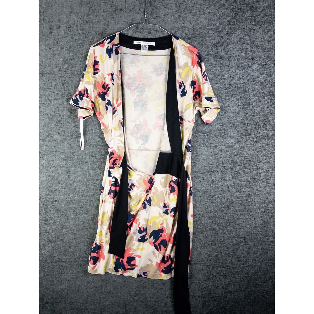 Diane Von Furstenberg Womens Dress 8 Silk Artwork Wrap Knee Abstract